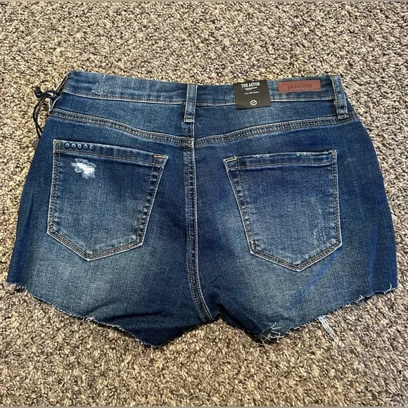 Blank NYC The Astor distressed denim Cutoff short - Picture 4 of 8